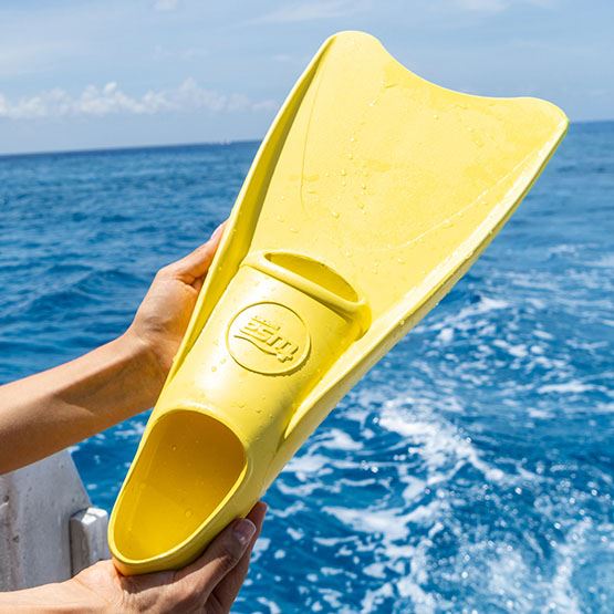 Full Foot Rubber Fin