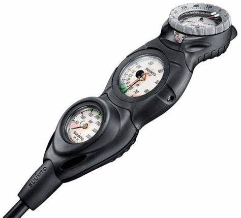 Suunto: CB three met dieptemeter en kompas sk-8