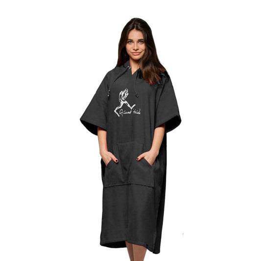 Giant Stride Poncho Black